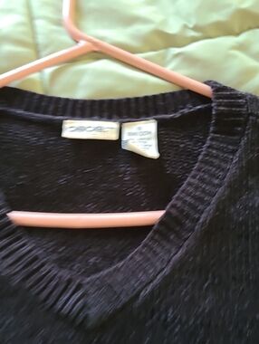 Cherokee Black V-Neck Ribbed Knit Sweater